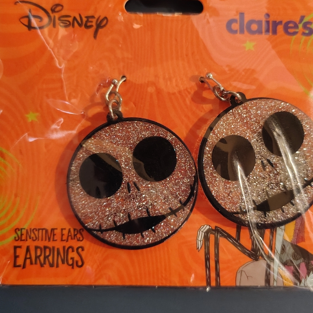 Disney Claire's Glitter Skull Earrings